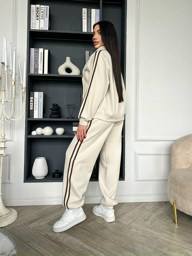 Костюм 23170393