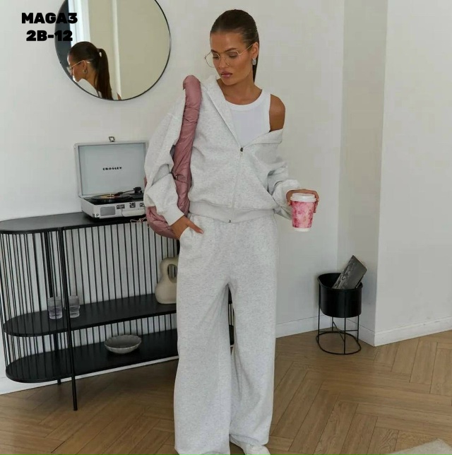 Спортивный костюм 23172790