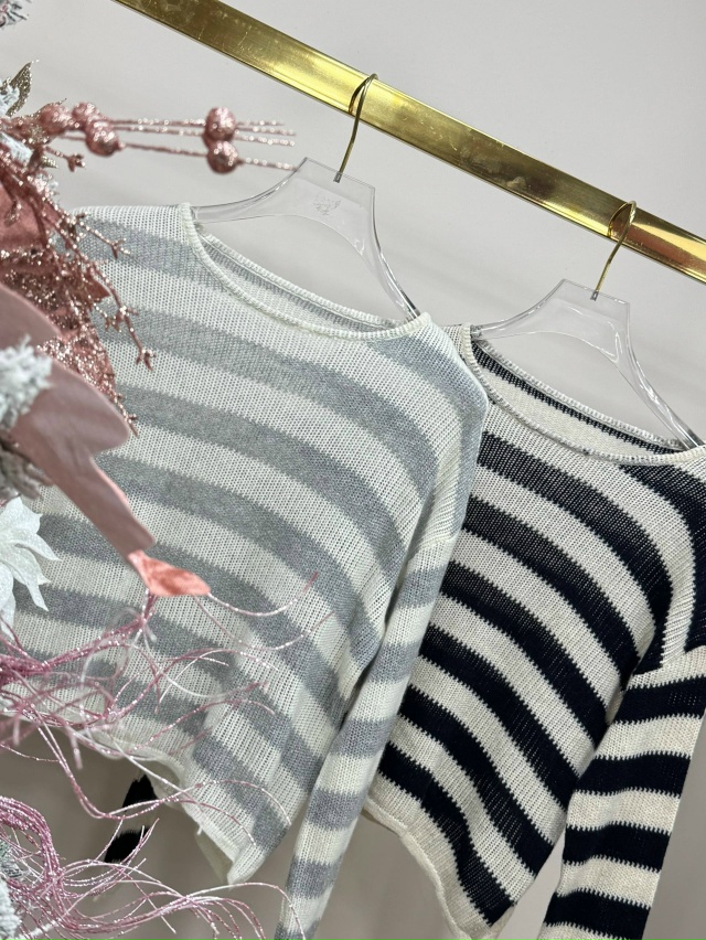 Свитер 23172815