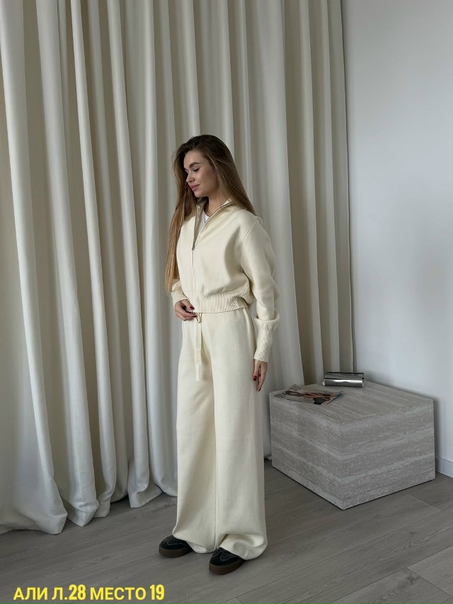 Спортивный костюм 23172328