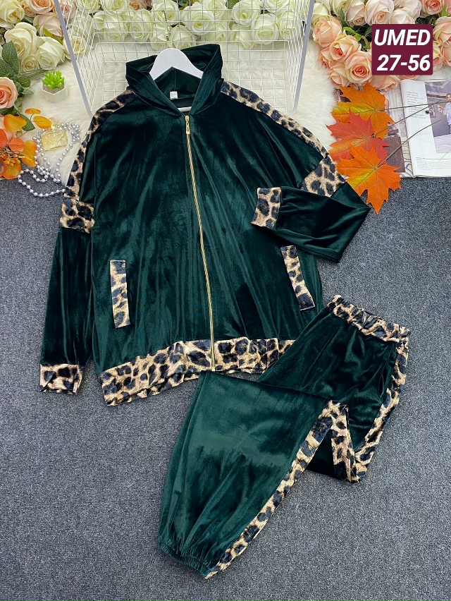 Костюм 23174044