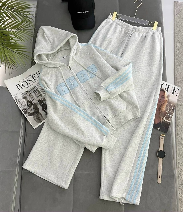 Спортивный костюм 23173489