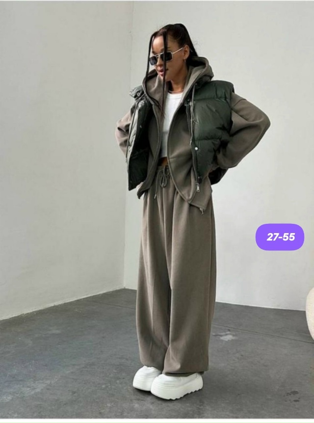 Спортивный костюм 23173466