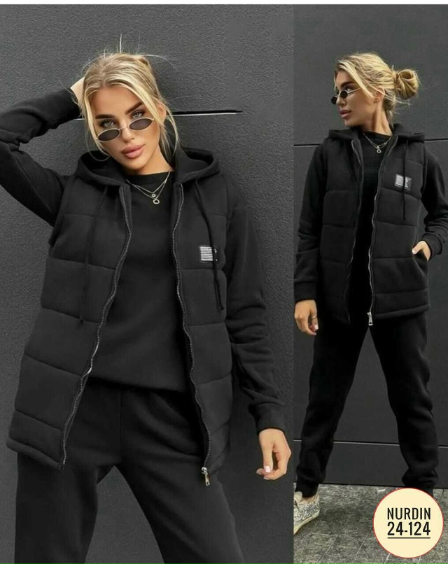 Спортивный костюм 23175283