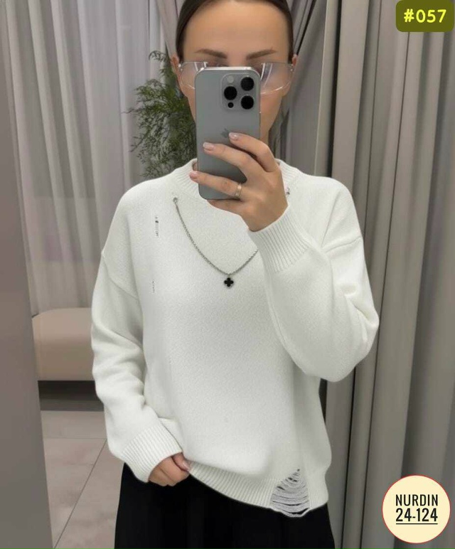 Свитер 23182835