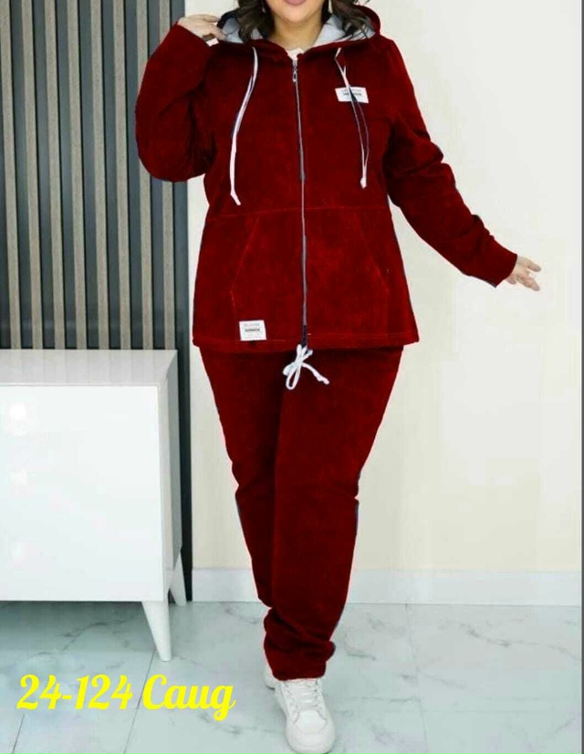 Спортивный костюм 23185988