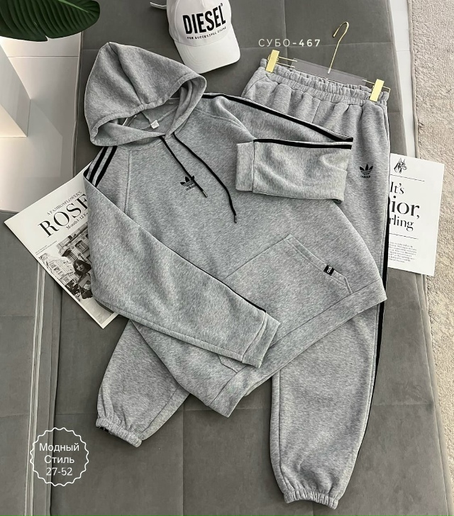 Спортивный костюм 23186633