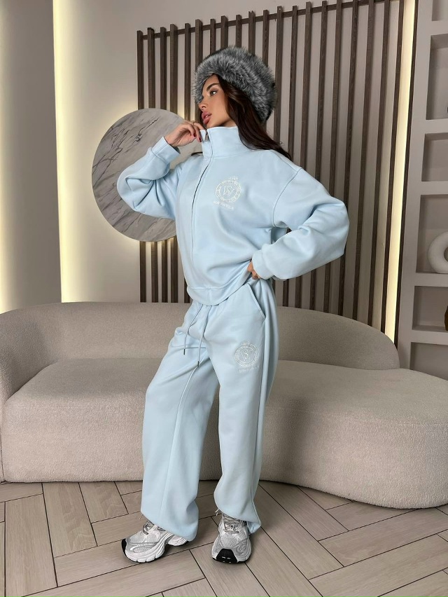 Костюм 23191142