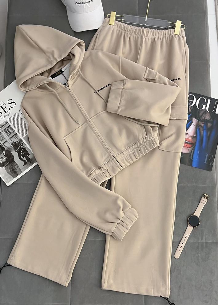 Спортивный костюм #23070522