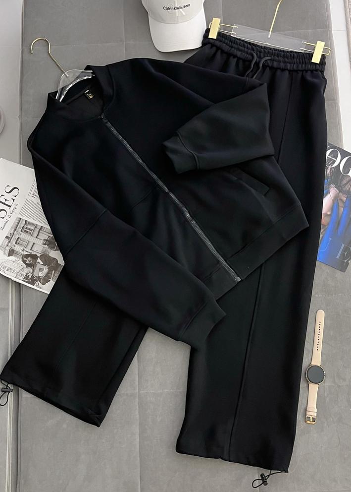 Спортивный костюм #23070537