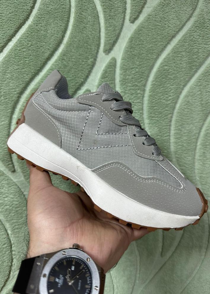 Кроссовки #23084789